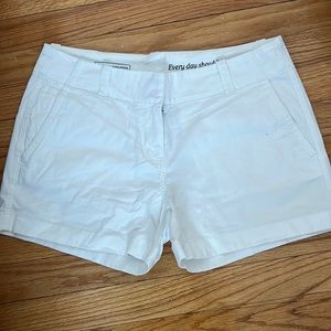 Vineyard Vines 3.5” everyday shorts